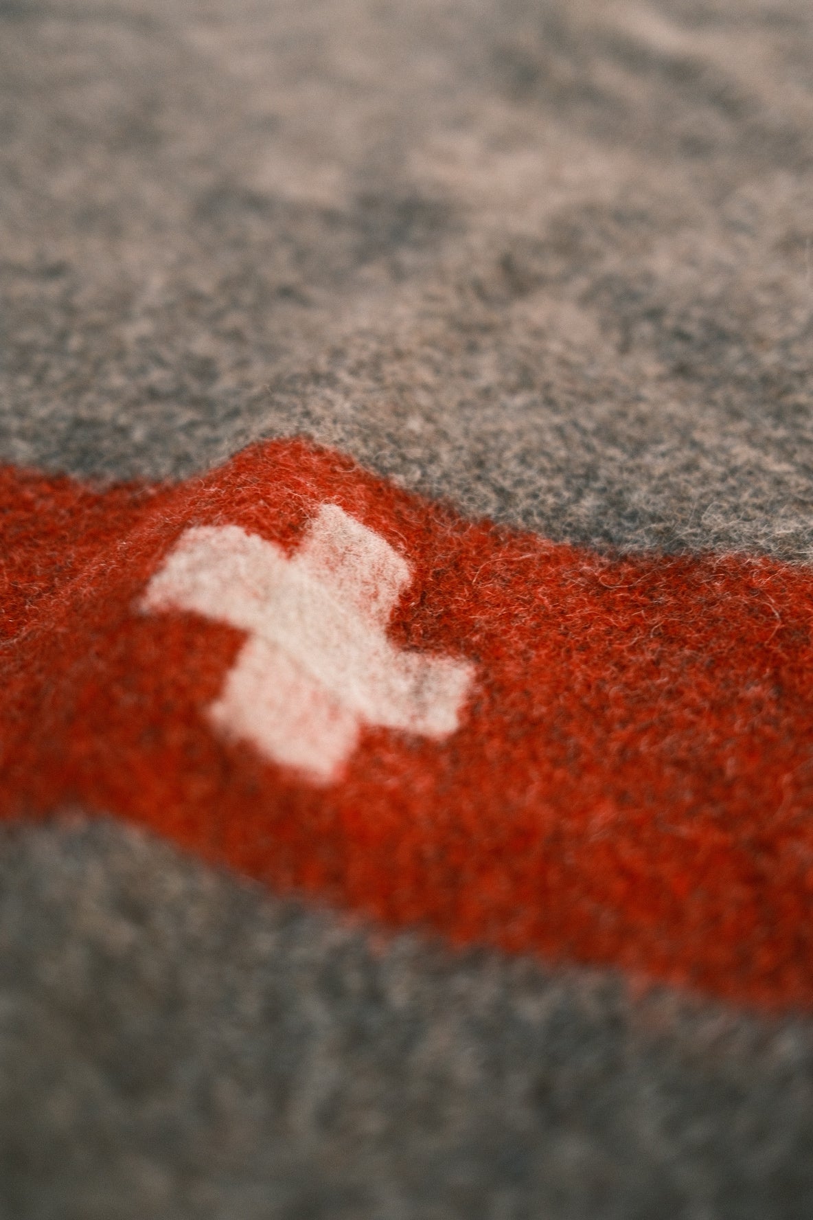 DUTCH ROVERS x Swiss Army Blanket