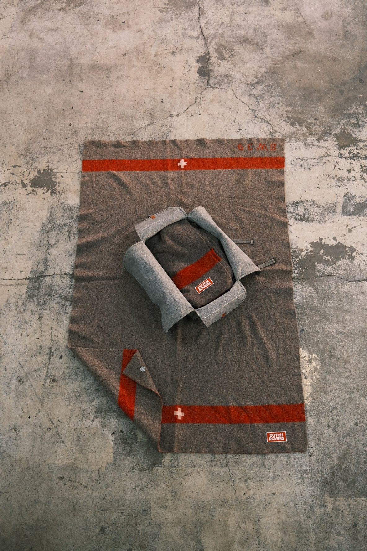 DUTCH ROVERS x Swiss Army Blanket