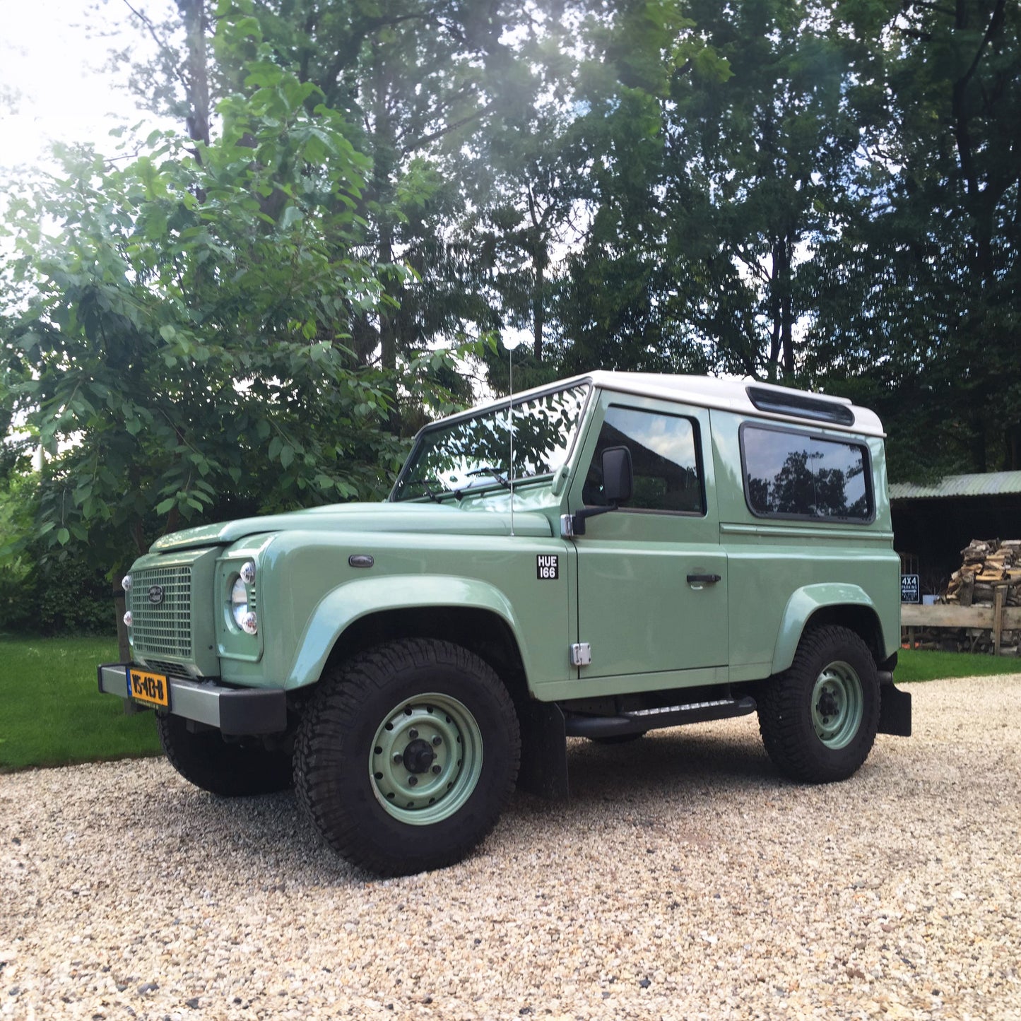Land Rover Defender Heritage HUE166 90 TD4 2016 (sold)