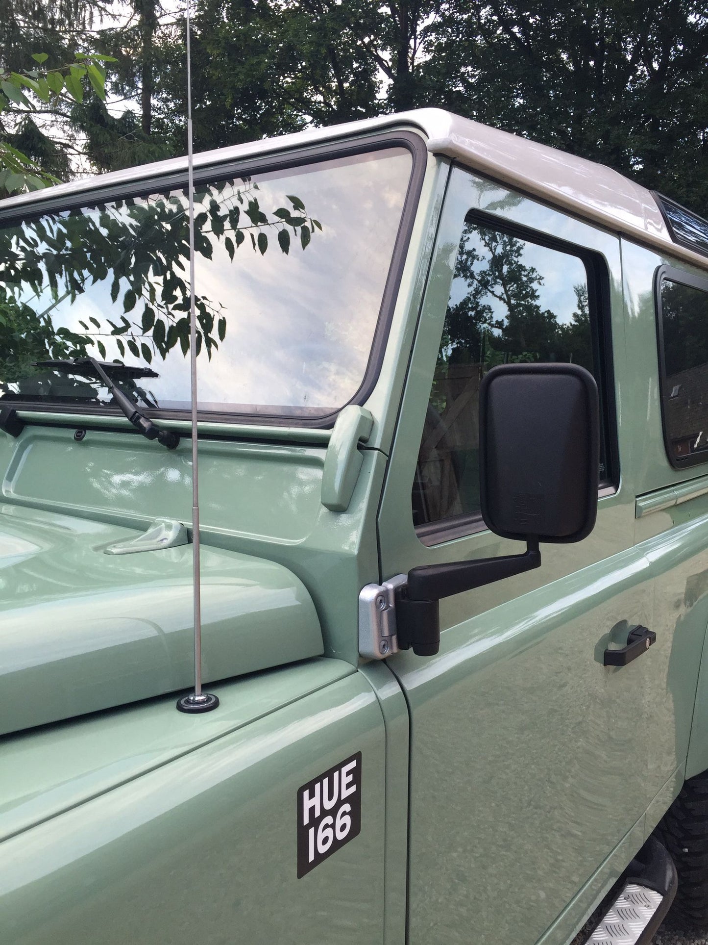 Land Rover Defender Heritage HUE166 90 TD4 2016