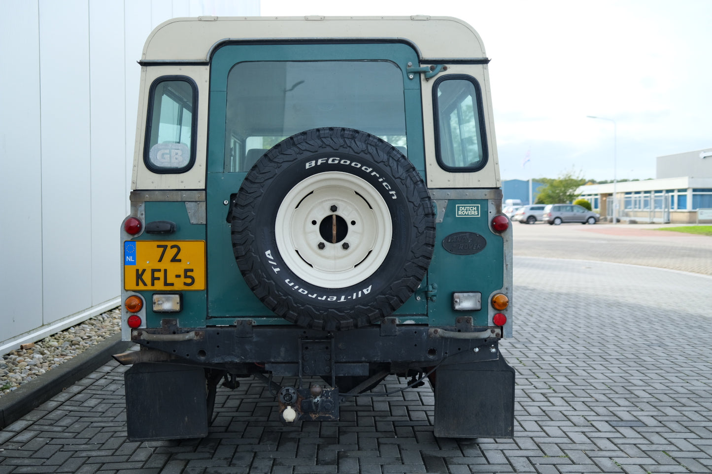 Land Rover 110 1983 County Station Wagon (sold)