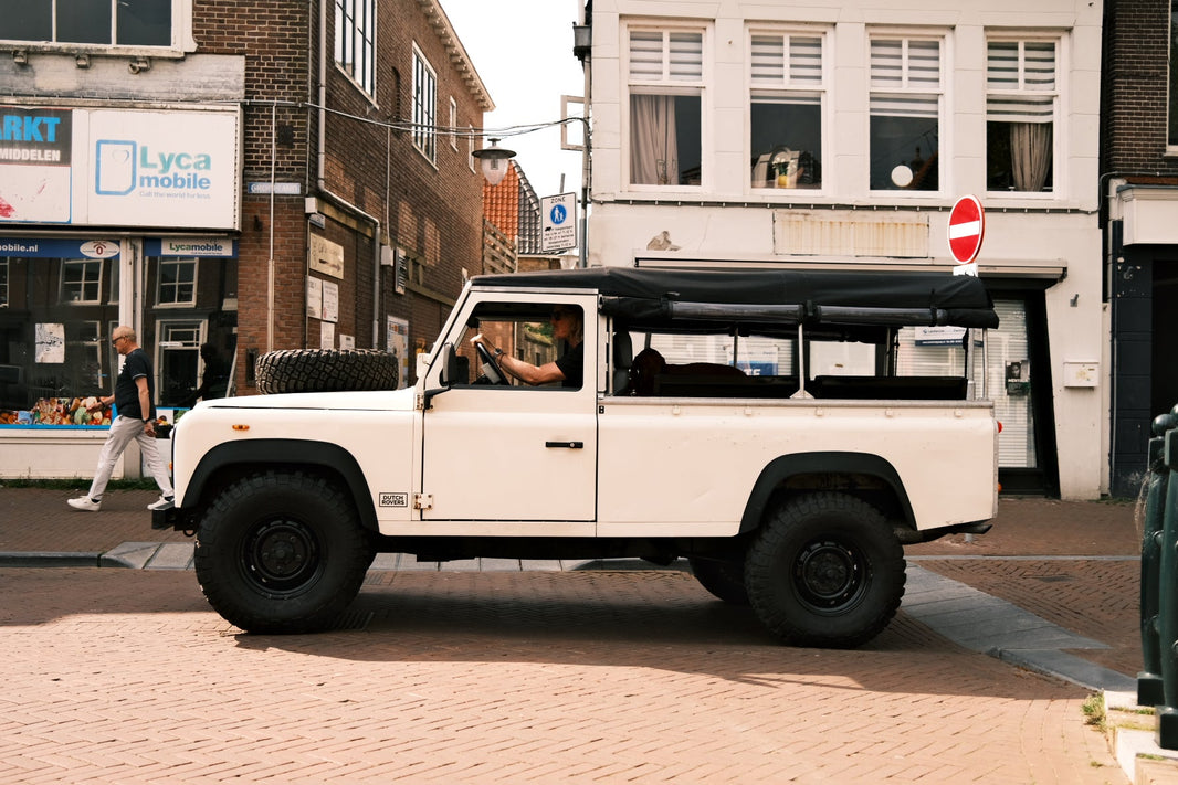 DUTCH ROVERS - Custom Land Rover Builds