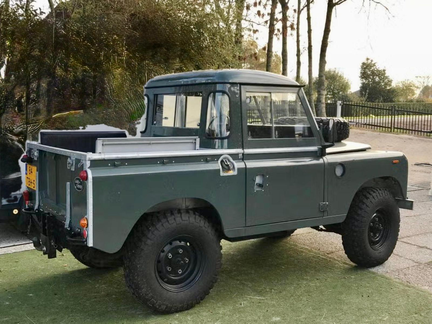 Land Rover Series 3 88 | 1984 | 2.25 4 Cylinder Diesel