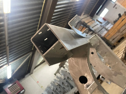 MAER Heavy Duty Gegalvaniseerde Crossmember Achterbalk Defender
