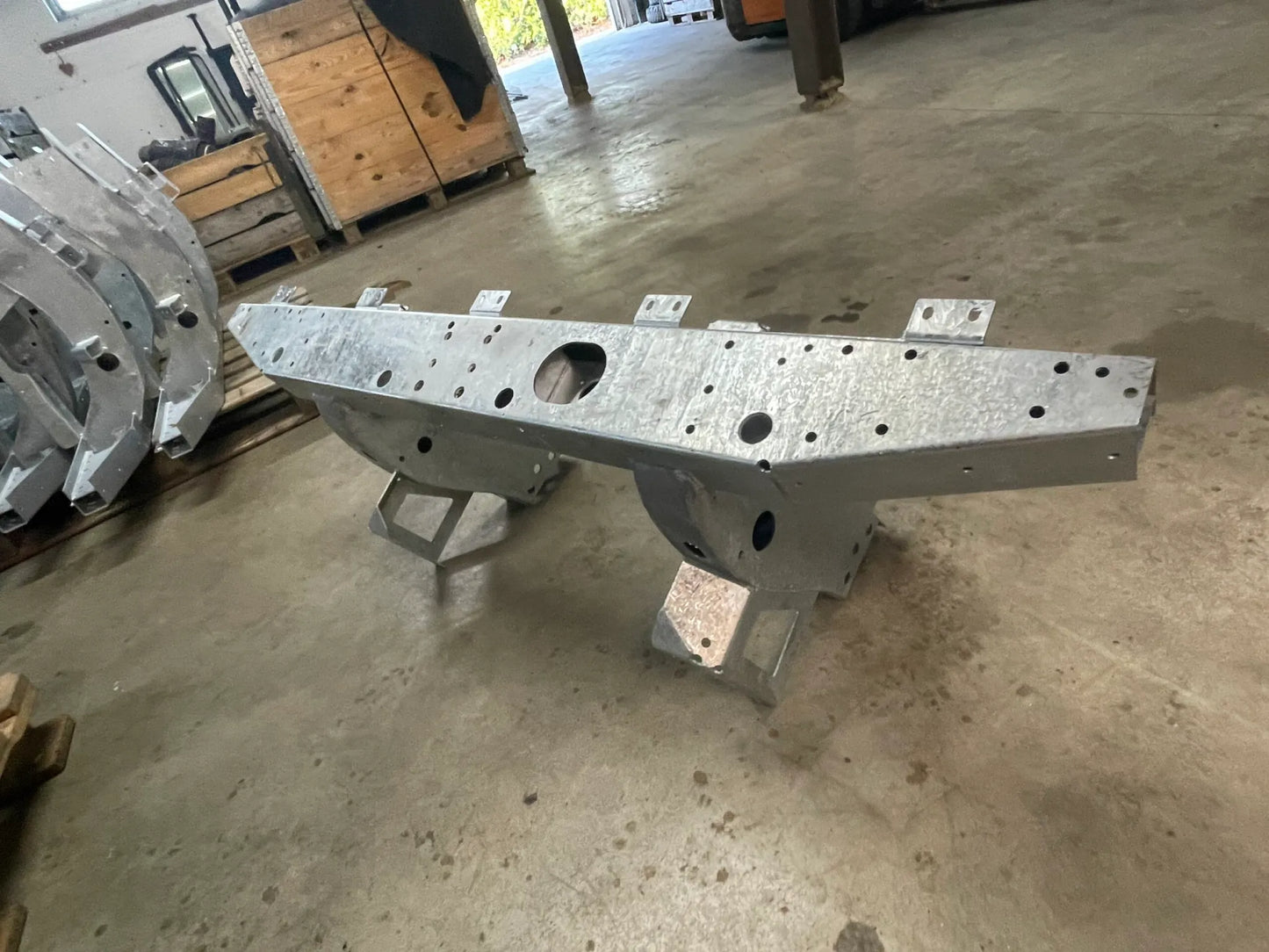 MAER Heavy Duty Gegalvaniseerde Crossmember Achterbalk Defender