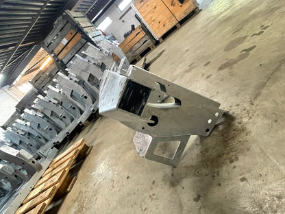 MAER Heavy Duty Gegalvaniseerde Crossmember Achterbalk Defender