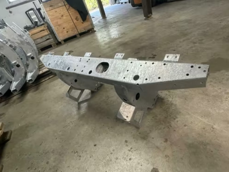 MAER Heavy Duty Gegalvaniseerde Crossmember Achterbalk Defender