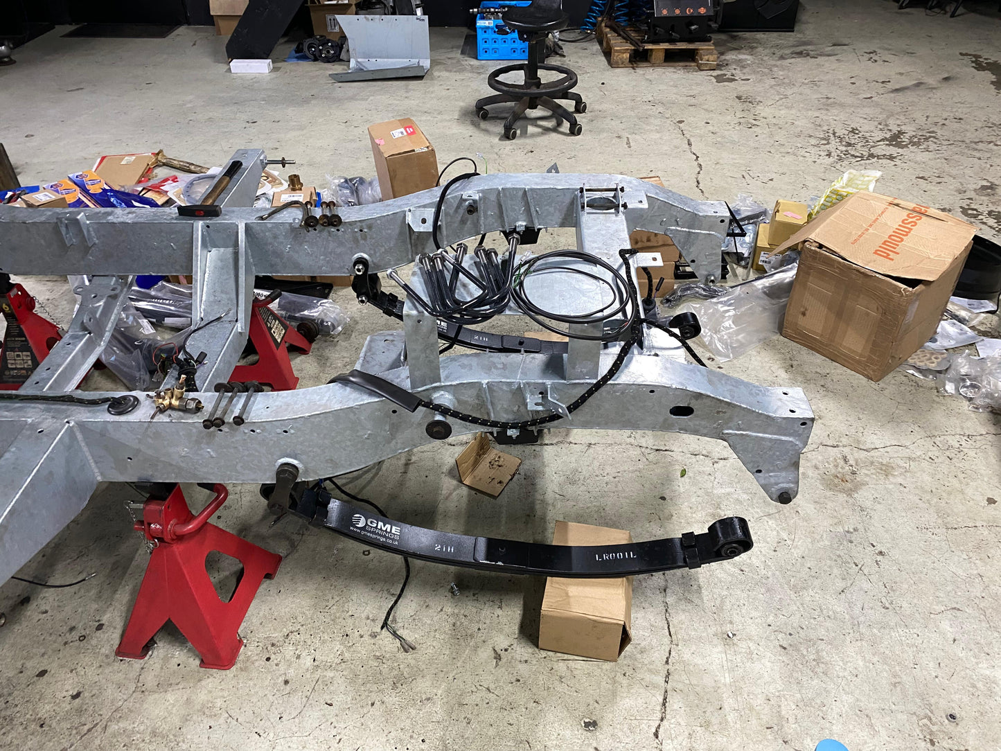 DUTCH ROVERS x MAER Heavy Duty Gegalvaniseerd Chassis – Land Rover Series 88