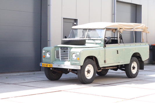 Land Rover 109 series 3 - Petrol (sold)