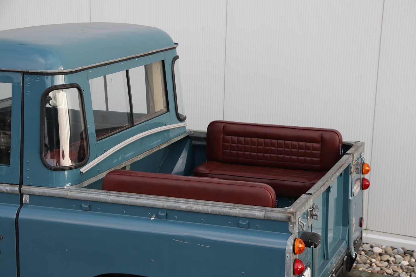 Vintage Land Rover Series 3 88 Marine Blue With Wolf Wheels by DUTCH ROVERS