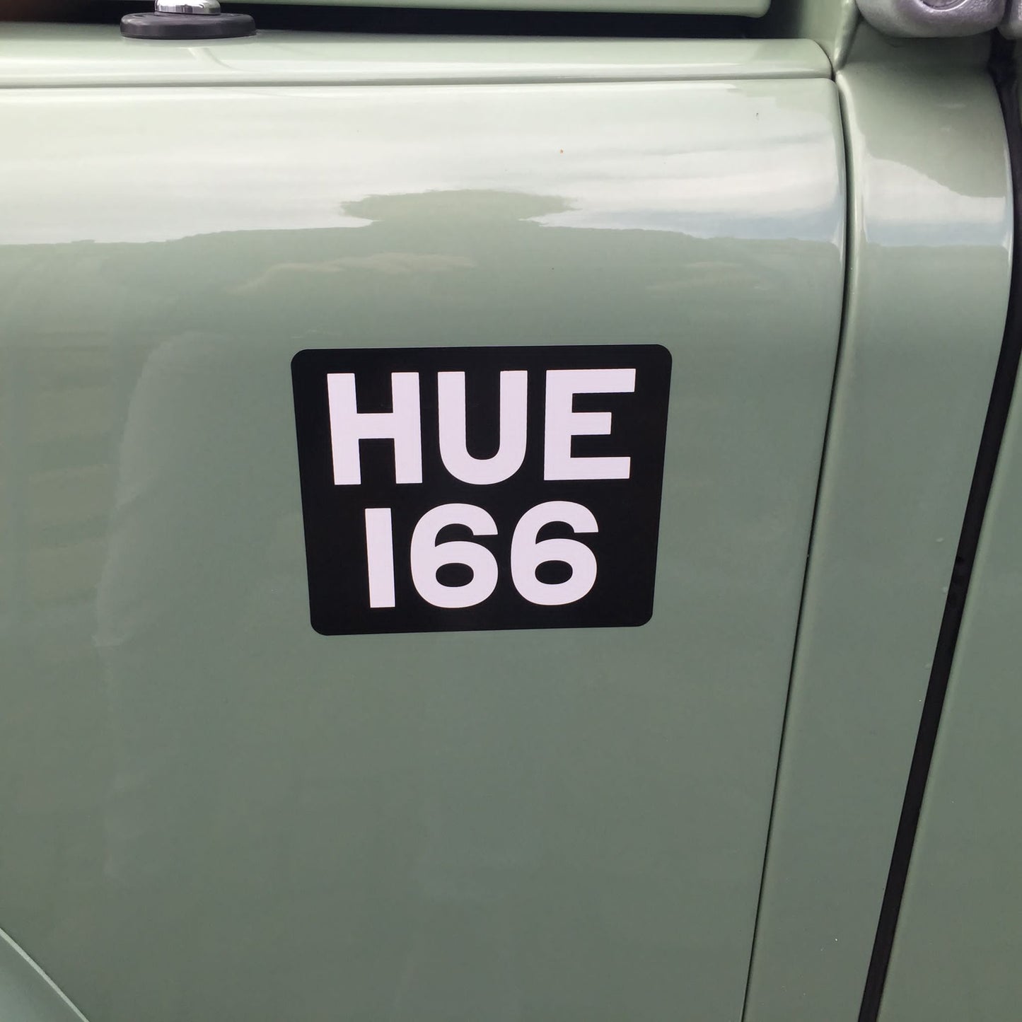 Land Rover Defender Heritage HUE166 90 TD4 2016