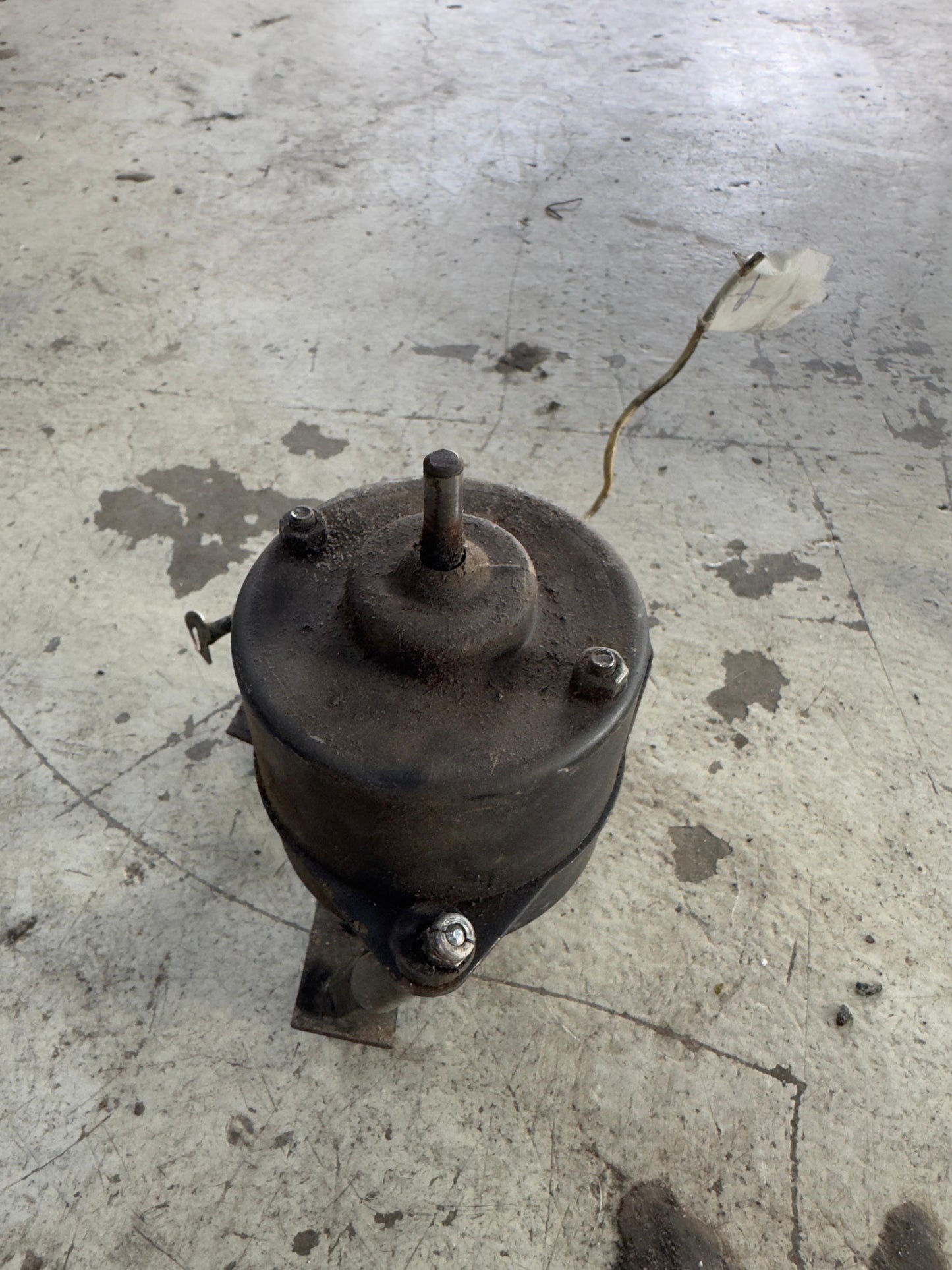 Smiths R225 round heater with Demister (Part Number 304984 330988)
